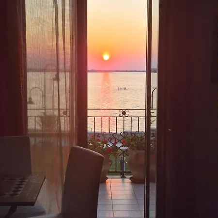 Aer Couette-café Lesina